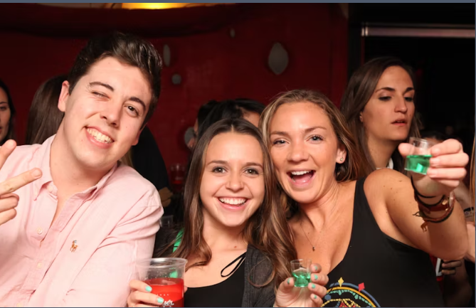 Skip the line pub crawl with VIP treatment in Prague - Image 2